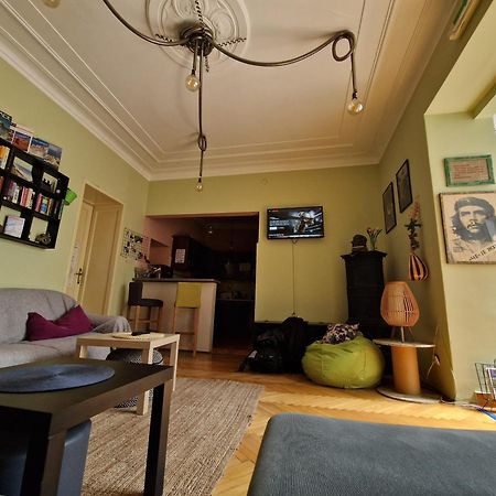 בלגרד Hostelche Hostel מראה חיצוני תמונה