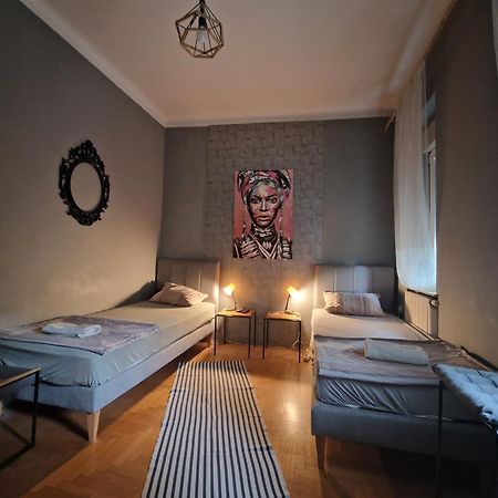 בלגרד Hostelche Hostel מראה חיצוני תמונה